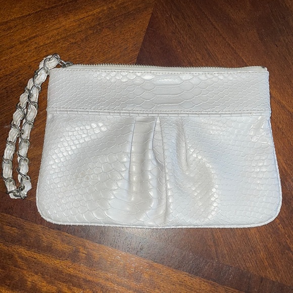 Express white scale pattern clutch